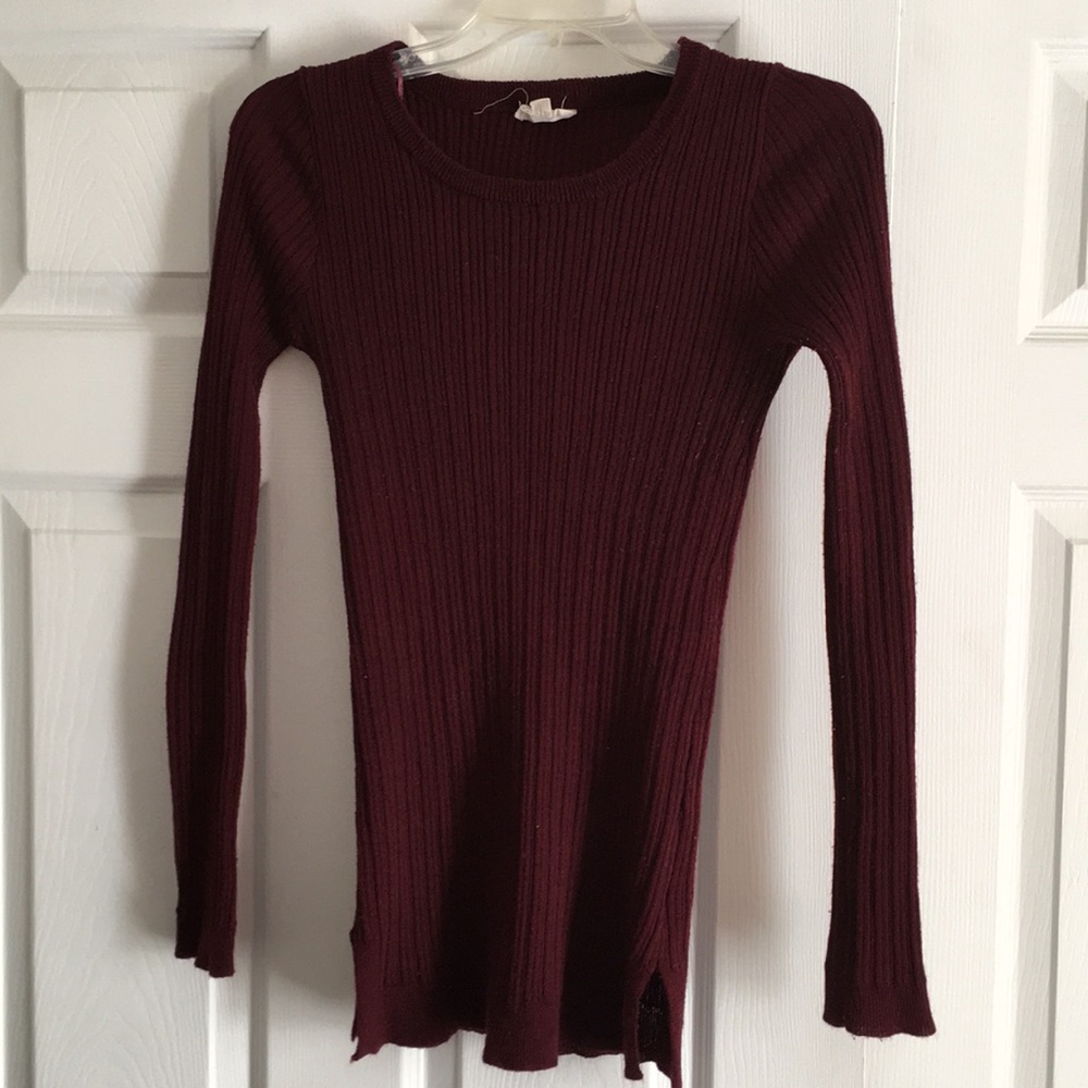 Burgundy Long Sleeved Fitted Sweater